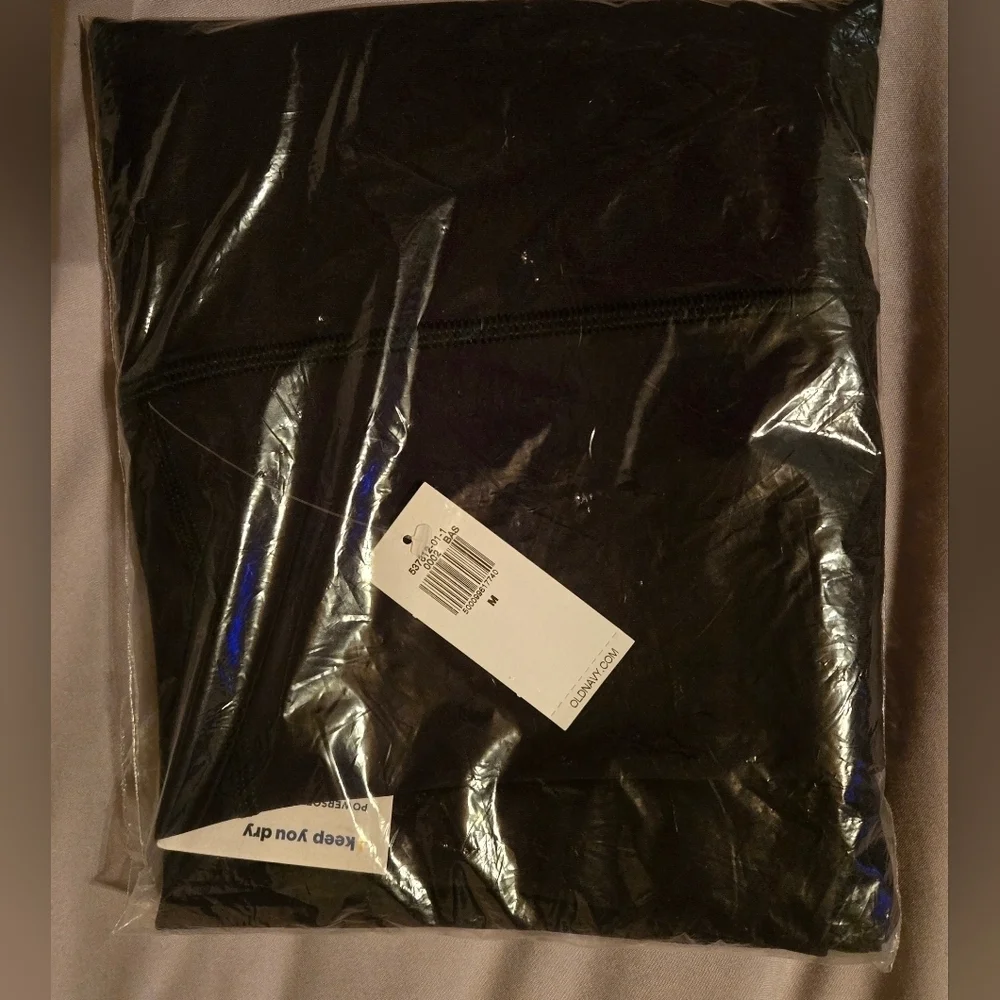 NWT | Old Navy | High-Waisted PowerSoft 7/8 Leggings | Size: M | Blackjack - Picture 11 of 13